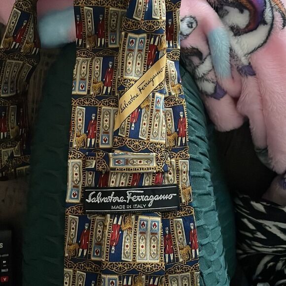 Salvatore Ferragamo Men's Cheetah Handler Tie    - Picture 4 of 4